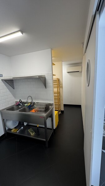 Universitatea Hyperion, Calea Calarasilor, amenajat si echipat complet