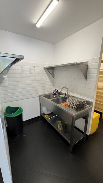 Universitatea Hyperion, Calea Calarasilor, amenajat si echipat complet