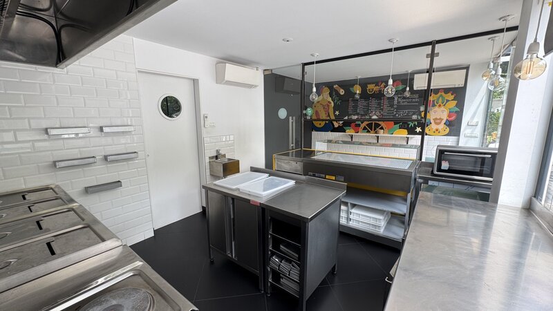 Universitatea Hyperion, Calea Calarasilor, amenajat si echipat complet