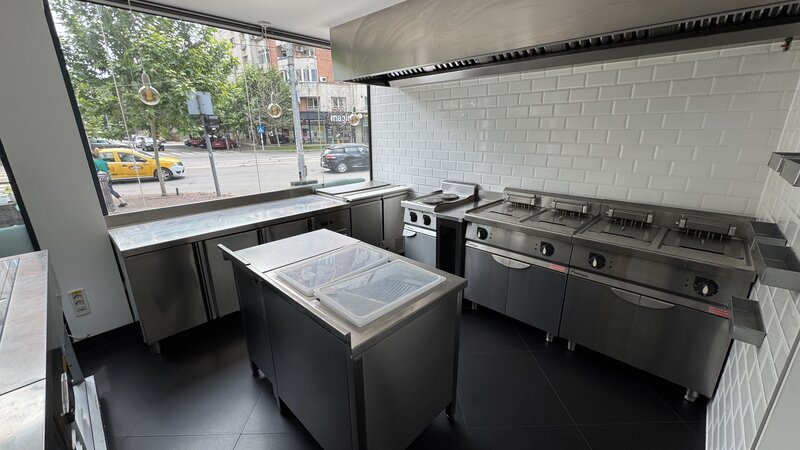 Universitatea Hyperion, Calea Calarasilor, amenajat si echipat complet