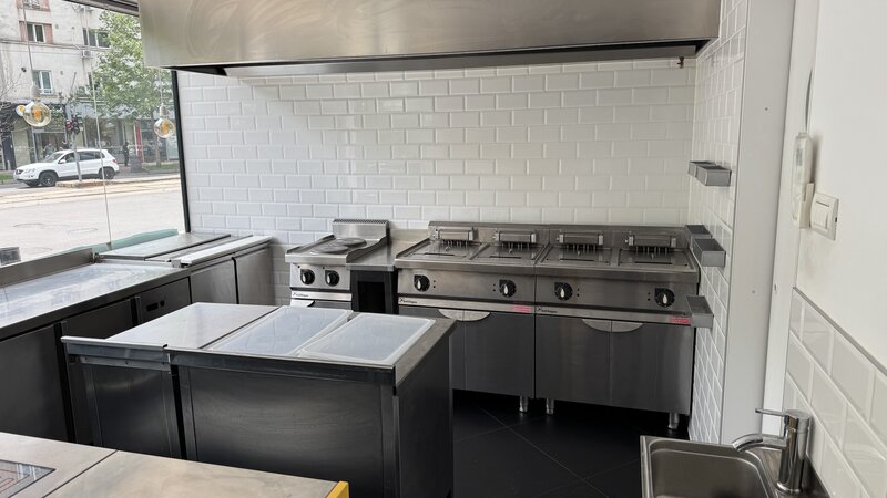 Universitatea Hyperion, Calea Calarasilor, amenajat si echipat complet